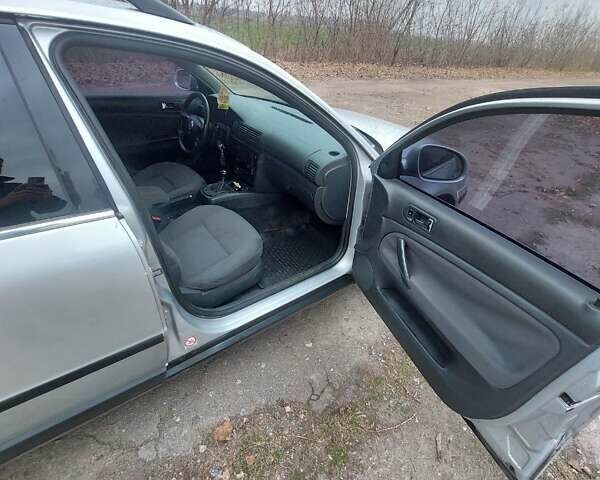 Сірий Фольксваген Пассат, об'ємом двигуна 1.97 л та пробігом 443 тис. км за 3600 $, фото 9 на Automoto.ua