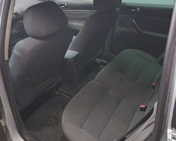 Серый Фольксваген Пассат, объемом двигателя 1.9 л и пробегом 404 тыс. км за 3000 $, фото 6 на Automoto.ua