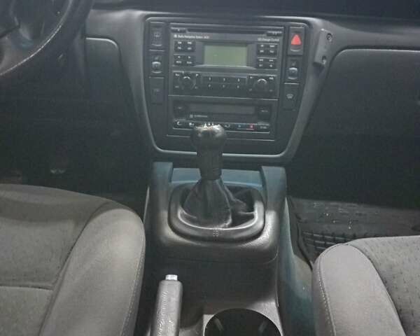 Серый Фольксваген Пассат, объемом двигателя 1.9 л и пробегом 404 тыс. км за 3000 $, фото 11 на Automoto.ua