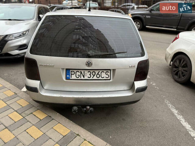 Серый Фольксваген Пассат, объемом двигателя 1.9 л и пробегом 300 тыс. км за 1900 $, фото 2 на Automoto.ua