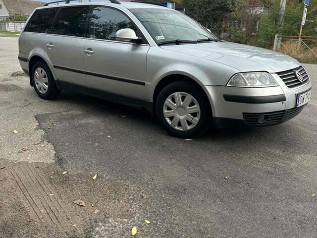 Серый Фольксваген Пассат, объемом двигателя 1.9 л и пробегом 283 тыс. км за 2950 $, фото 1 на Automoto.ua