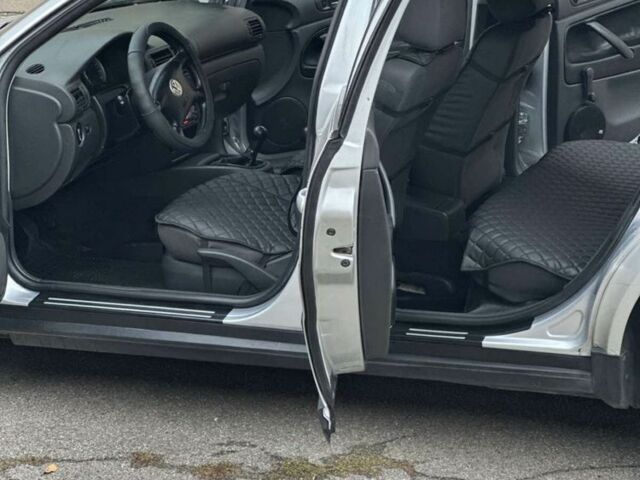 Серый Фольксваген Пассат, объемом двигателя 1.9 л и пробегом 283 тыс. км за 2950 $, фото 15 на Automoto.ua