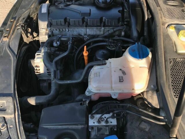 Серый Фольксваген Пассат, объемом двигателя 2 л и пробегом 250 тыс. км за 4900 $, фото 4 на Automoto.ua