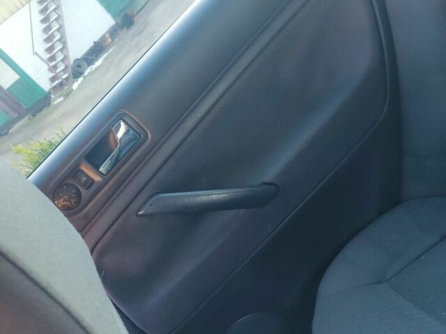 Серый Фольксваген Пассат, объемом двигателя 1.9 л и пробегом 300 тыс. км за 1600 $, фото 7 на Automoto.ua