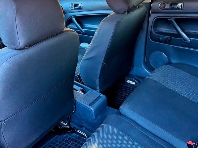 Серый Фольксваген Пассат, объемом двигателя 1.6 л и пробегом 250 тыс. км за 5000 $, фото 2 на Automoto.ua