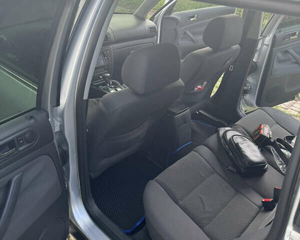 Серый Фольксваген Пассат, объемом двигателя 2.5 л и пробегом 365 тыс. км за 4500 $, фото 10 на Automoto.ua