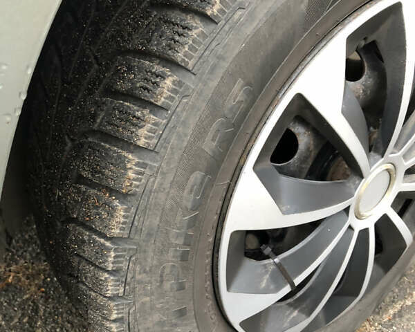 Сірий Фольксваген Пассат, об'ємом двигуна 1.9 л та пробігом 295 тис. км за 3700 $, фото 12 на Automoto.ua