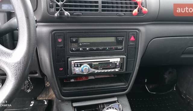 Серый Фольксваген Пассат, объемом двигателя 2 л и пробегом 380 тыс. км за 4300 $, фото 8 на Automoto.ua