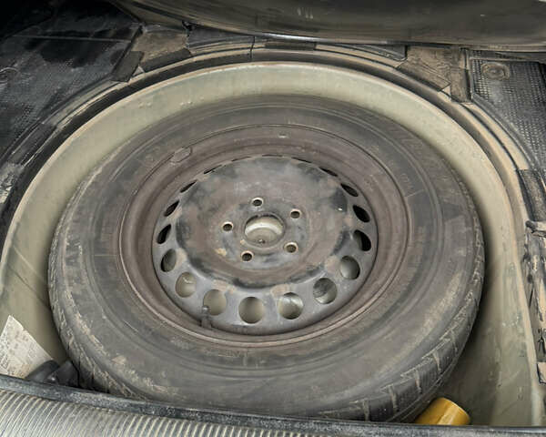 Сірий Фольксваген Пассат, об'ємом двигуна 2 л та пробігом 366 тис. км за 4300 $, фото 16 на Automoto.ua