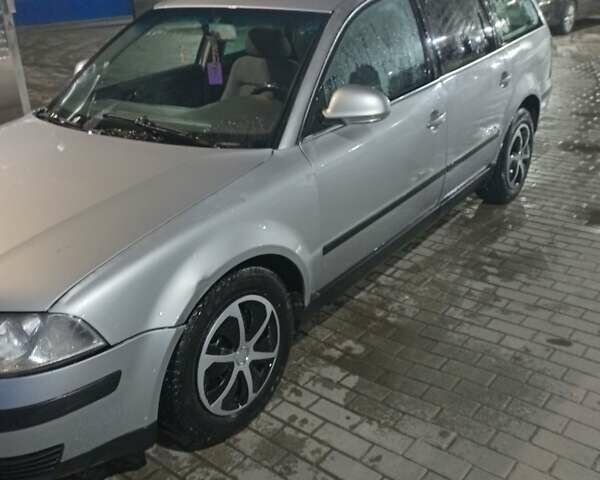 Серый Фольксваген Пассат, объемом двигателя 1.9 л и пробегом 404 тыс. км за 3000 $, фото 8 на Automoto.ua