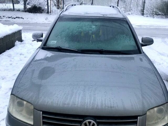 Серый Фольксваген Пассат, объемом двигателя 1.9 л и пробегом 340 тыс. км за 4500 $, фото 1 на Automoto.ua