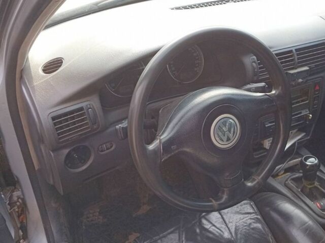 Серый Фольксваген Пассат, объемом двигателя 1.9 л и пробегом 400 тыс. км за 3600 $, фото 5 на Automoto.ua