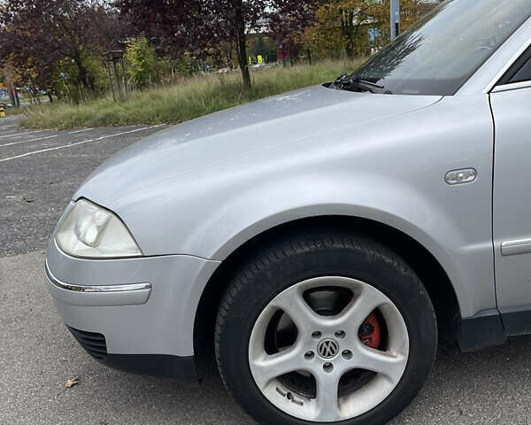 Сірий Фольксваген Пассат, об'ємом двигуна 1.9 л та пробігом 299 тис. км за 6000 $, фото 21 на Automoto.ua