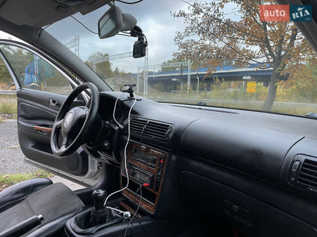 Сірий Фольксваген Пассат, об'ємом двигуна 1.9 л та пробігом 299 тис. км за 6000 $, фото 45 на Automoto.ua