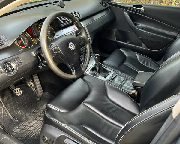 Сірий Фольксваген Пассат, об'ємом двигуна 2 л та пробігом 288 тис. км за 5000 $, фото 6 на Automoto.ua