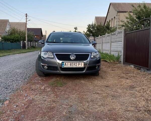 Серый Фольксваген Пассат, объемом двигателя 1.6 л и пробегом 232 тыс. км за 6499 $, фото 10 на Automoto.ua