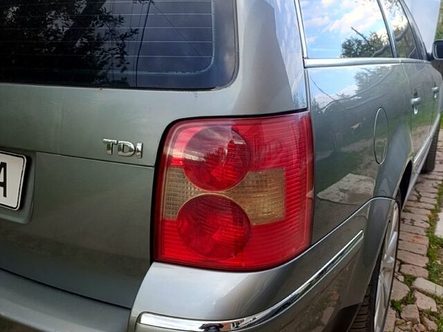 Серый Фольксваген Пассат, объемом двигателя 1.9 л и пробегом 400 тыс. км за 5300 $, фото 2 на Automoto.ua