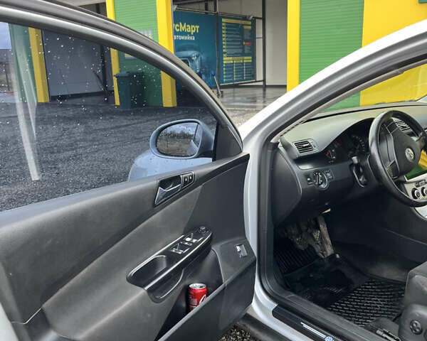 Серый Фольксваген Пассат, объемом двигателя 1.97 л и пробегом 337 тыс. км за 5300 $, фото 9 на Automoto.ua