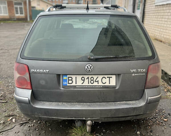 Серый Фольксваген Пассат, объемом двигателя 2.5 л и пробегом 330 тыс. км за 5000 $, фото 2 на Automoto.ua