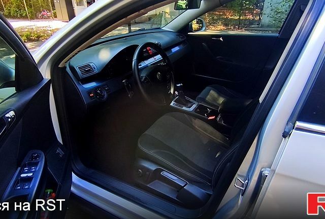 Серый Фольксваген Пассат, объемом двигателя 2 л и пробегом 267 тыс. км за 5000 $, фото 5 на Automoto.ua