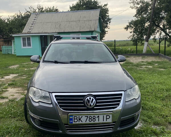 Серый Фольксваген Пассат, объемом двигателя 1.98 л и пробегом 244 тыс. км за 5500 $, фото 6 на Automoto.ua