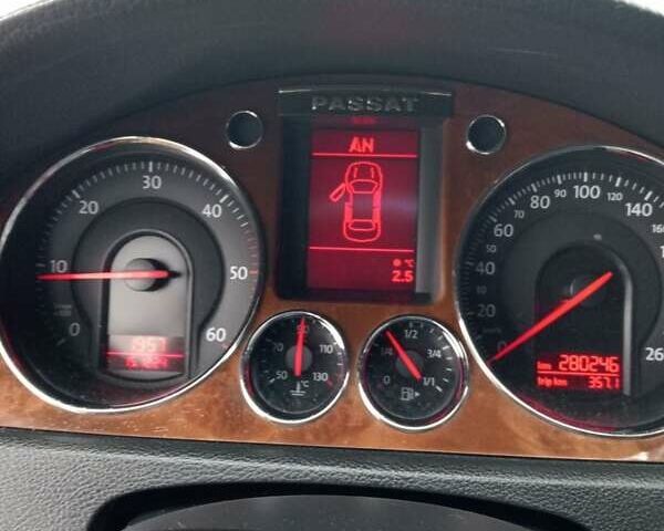 Серый Фольксваген Пассат, объемом двигателя 1.97 л и пробегом 280 тыс. км за 5600 $, фото 15 на Automoto.ua