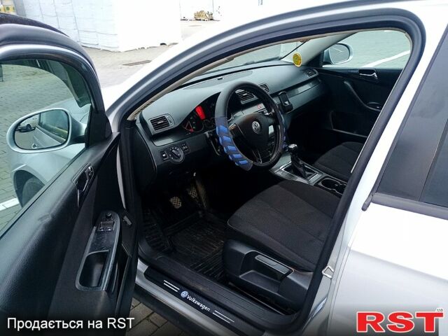 Серый Фольксваген Пассат, объемом двигателя 1.6 л и пробегом 247 тыс. км за 5750 $, фото 6 на Automoto.ua