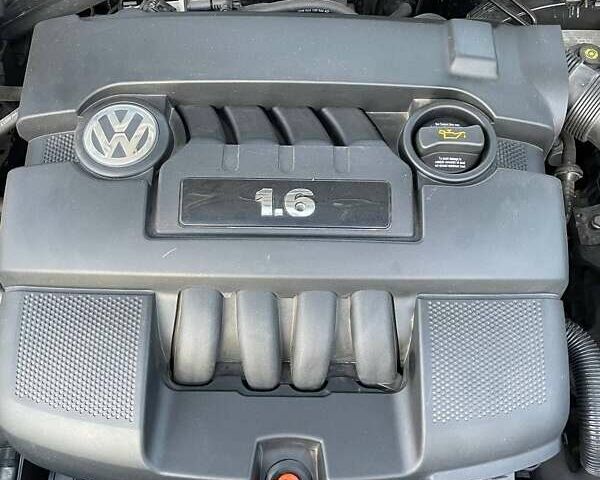 Серый Фольксваген Пассат, объемом двигателя 1.6 л и пробегом 232 тыс. км за 6499 $, фото 19 на Automoto.ua