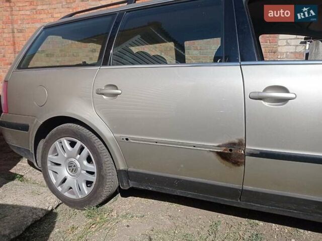 Сірий Фольксваген Пассат, об'ємом двигуна 1.78 л та пробігом 280 тис. км за 4700 $, фото 1 на Automoto.ua