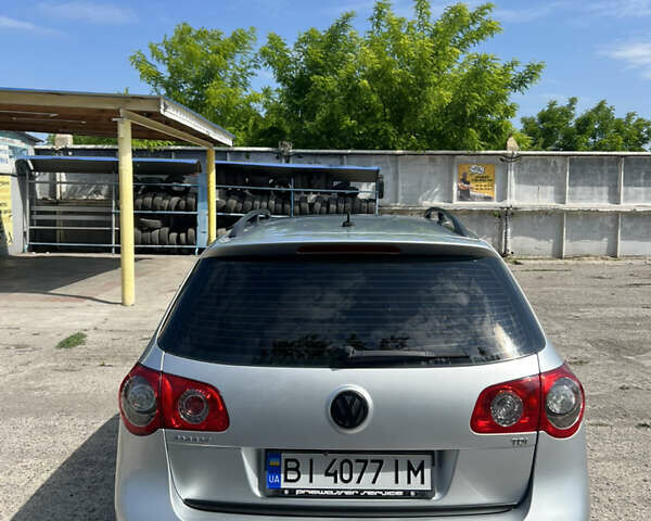 Серый Фольксваген Пассат, объемом двигателя 1.9 л и пробегом 295 тыс. км за 5800 $, фото 4 на Automoto.ua