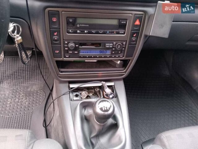 Серый Фольксваген Пассат, объемом двигателя 1.6 л и пробегом 166 тыс. км за 6300 $, фото 9 на Automoto.ua