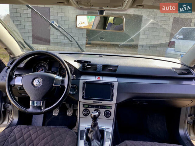 Серый Фольксваген Пассат, объемом двигателя 1.98 л и пробегом 244 тыс. км за 5500 $, фото 7 на Automoto.ua
