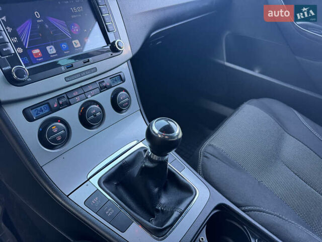 Сірий Фольксваген Пассат, об'ємом двигуна 2 л та пробігом 267 тис. км за 4500 $, фото 13 на Automoto.ua