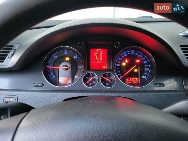 Серый Фольксваген Пассат, объемом двигателя 1.9 л и пробегом 312 тыс. км за 5999 $, фото 2 на Automoto.ua