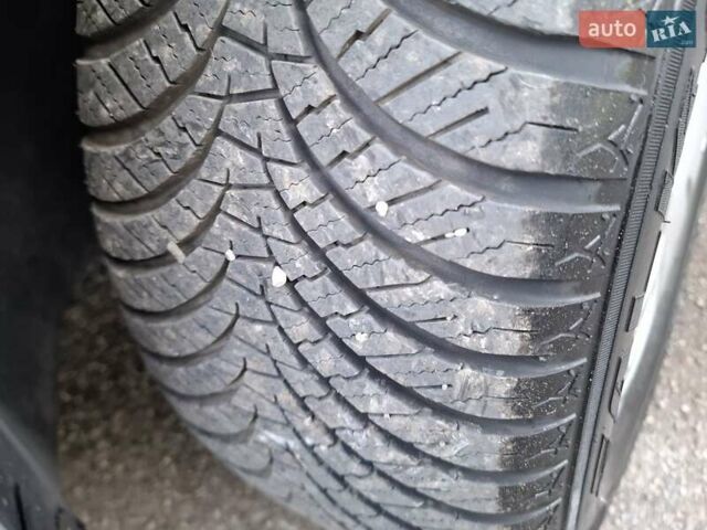 Серый Фольксваген Пассат, объемом двигателя 1.6 л и пробегом 72 тыс. км за 6900 $, фото 26 на Automoto.ua