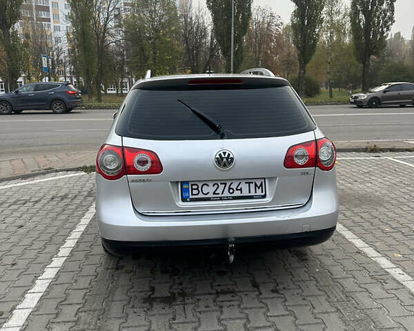 Серый Фольксваген Пассат, объемом двигателя 1.9 л и пробегом 325 тыс. км за 6000 $, фото 3 на Automoto.ua