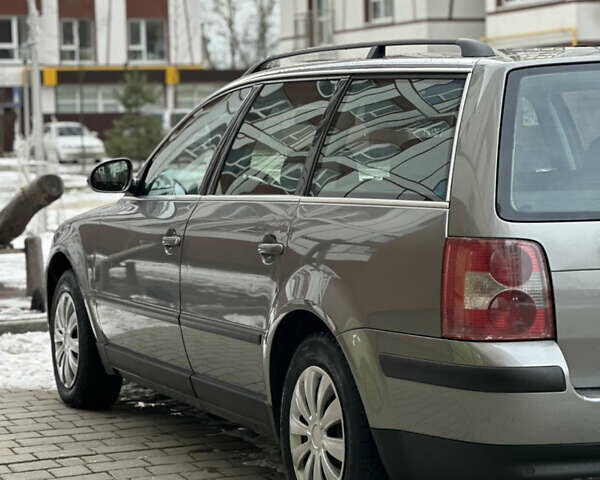 Серый Фольксваген Пассат, объемом двигателя 1.9 л и пробегом 347 тыс. км за 5150 $, фото 38 на Automoto.ua