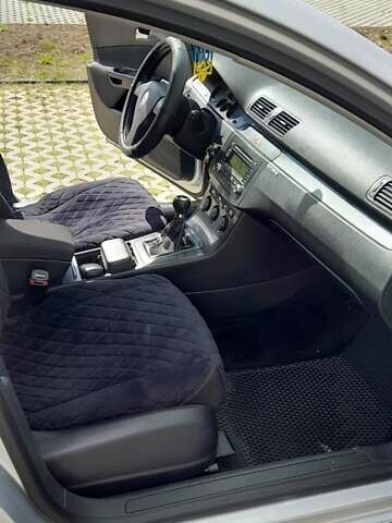 Серый Фольксваген Пассат, объемом двигателя 1.98 л и пробегом 260 тыс. км за 4800 $, фото 8 на Automoto.ua