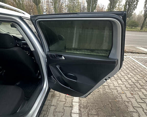 Серый Фольксваген Пассат, объемом двигателя 1.9 л и пробегом 325 тыс. км за 6000 $, фото 11 на Automoto.ua