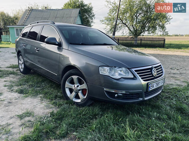 Серый Фольксваген Пассат, объемом двигателя 1.98 л и пробегом 244 тыс. км за 5500 $, фото 9 на Automoto.ua