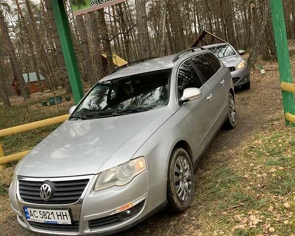 Серый Фольксваген Пассат, объемом двигателя 2 л и пробегом 330 тыс. км за 5300 $, фото 1 на Automoto.ua