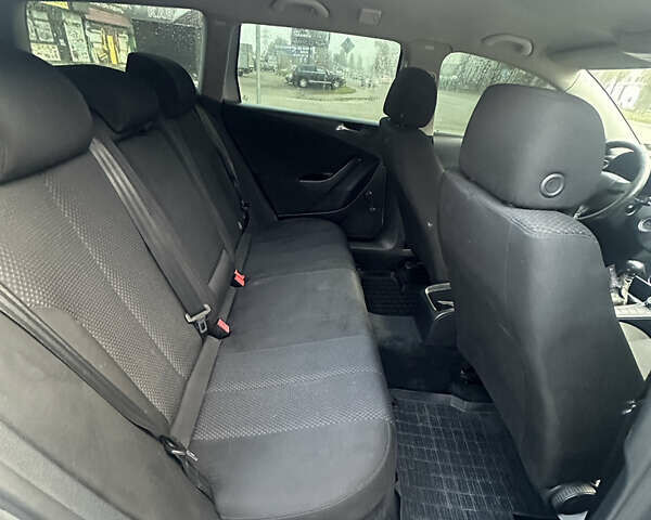 Серый Фольксваген Пассат, объемом двигателя 1.9 л и пробегом 325 тыс. км за 6000 $, фото 9 на Automoto.ua