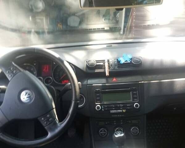 Серый Фольксваген Пассат, объемом двигателя 1.98 л и пробегом 280 тыс. км за 5500 $, фото 4 на Automoto.ua