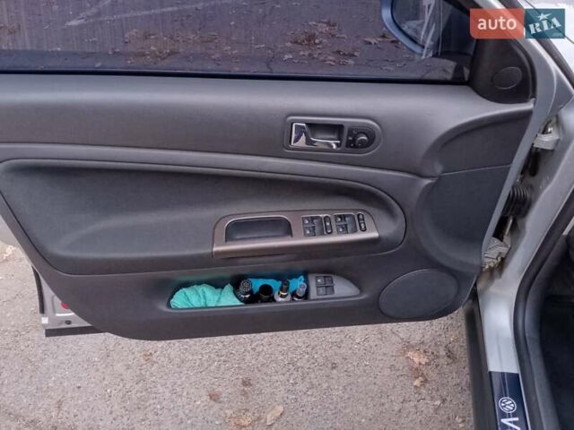 Серый Фольксваген Пассат, объемом двигателя 1.6 л и пробегом 166 тыс. км за 6300 $, фото 14 на Automoto.ua