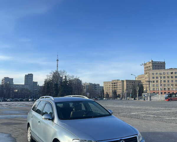 Серый Фольксваген Пассат, объемом двигателя 1.97 л и пробегом 215 тыс. км за 5900 $, фото 2 на Automoto.ua