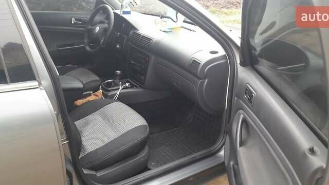 Серый Фольксваген Пассат, объемом двигателя 2 л и пробегом 415 тыс. км за 5700 $, фото 7 на Automoto.ua