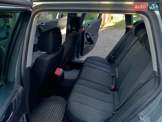 Серый Фольксваген Пассат, объемом двигателя 1.6 л и пробегом 222 тыс. км за 5550 $, фото 16 на Automoto.ua