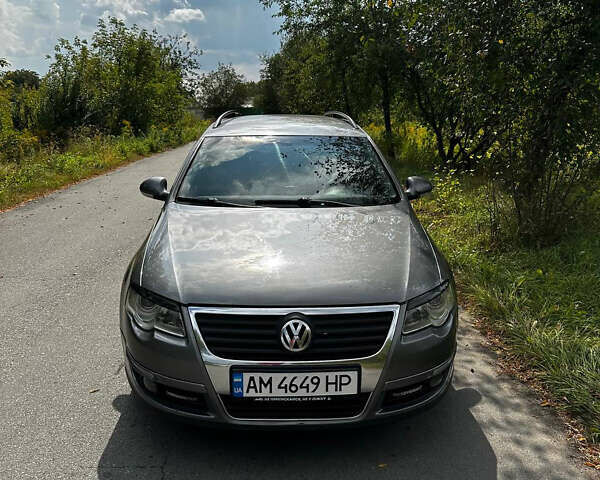 Серый Фольксваген Пассат, объемом двигателя 1.97 л и пробегом 310 тыс. км за 6500 $, фото 4 на Automoto.ua