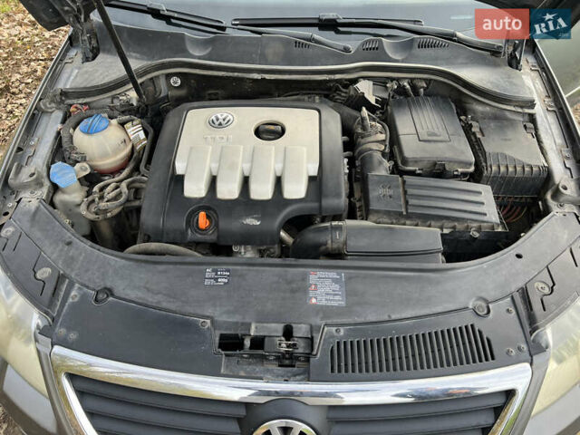 Сірий Фольксваген Пассат, об'ємом двигуна 2 л та пробігом 288 тис. км за 5000 $, фото 9 на Automoto.ua