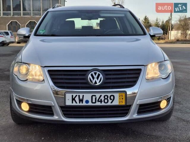 Серый Фольксваген Пассат, объемом двигателя 1.6 л и пробегом 72 тыс. км за 6900 $, фото 12 на Automoto.ua